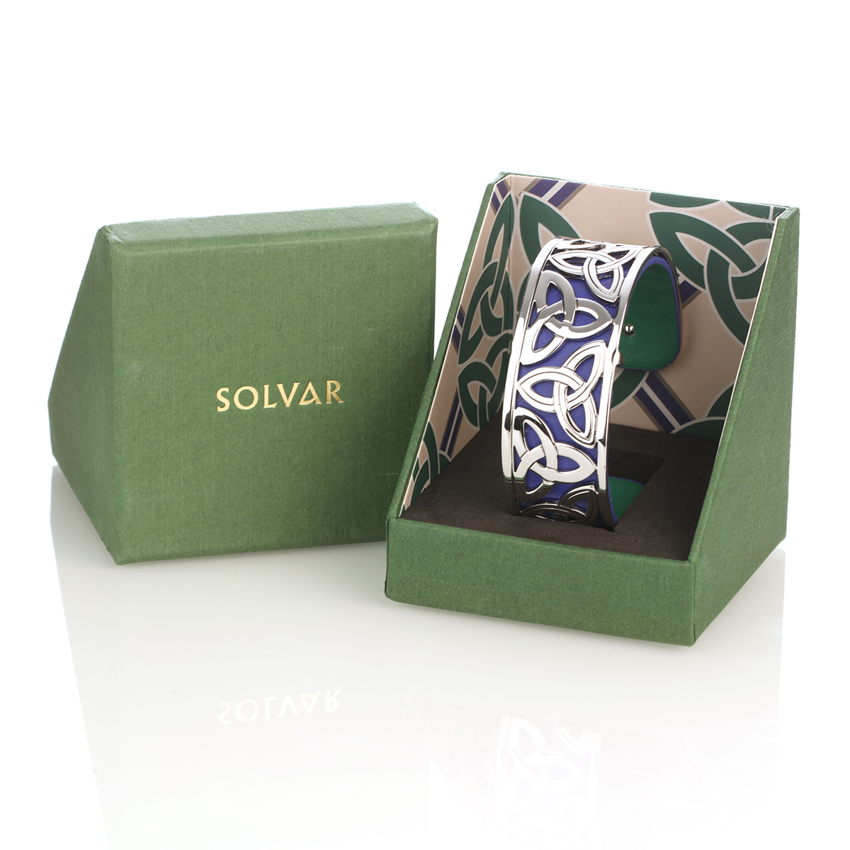 armreif-leder-silber-kleeblatt-irland-007 Triskele Armreif mit keltischen Mustern & Ledereinsatz - Handgefertigt in Irland