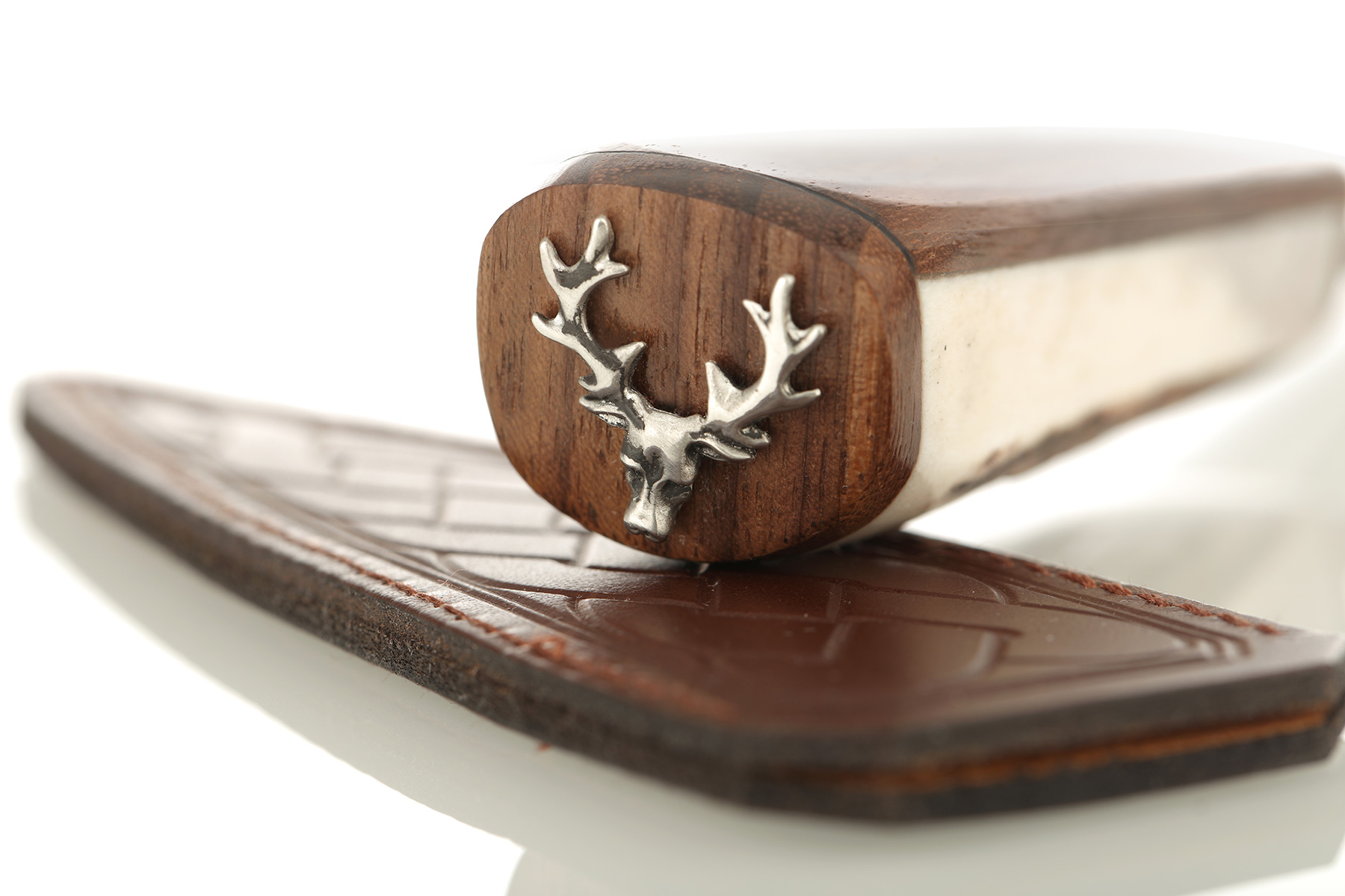 sgian-dubh-keltisch-schottland-022 Highland Stag Sgian Dubh - Schottischer Hirsch - Hirschhorn & Walnussholz