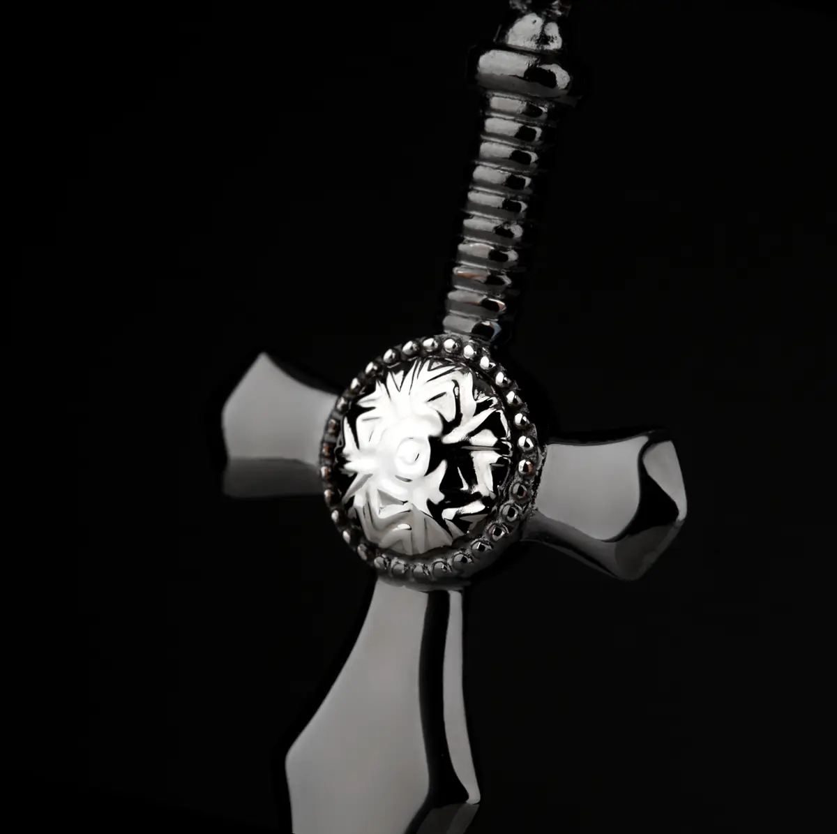 kette-anhaenger-schwert-nuada-sword-irland-silber-schwarz-004 Nuada Black Sword - keltisches Schwert aus geschwärztem Sterling Silber