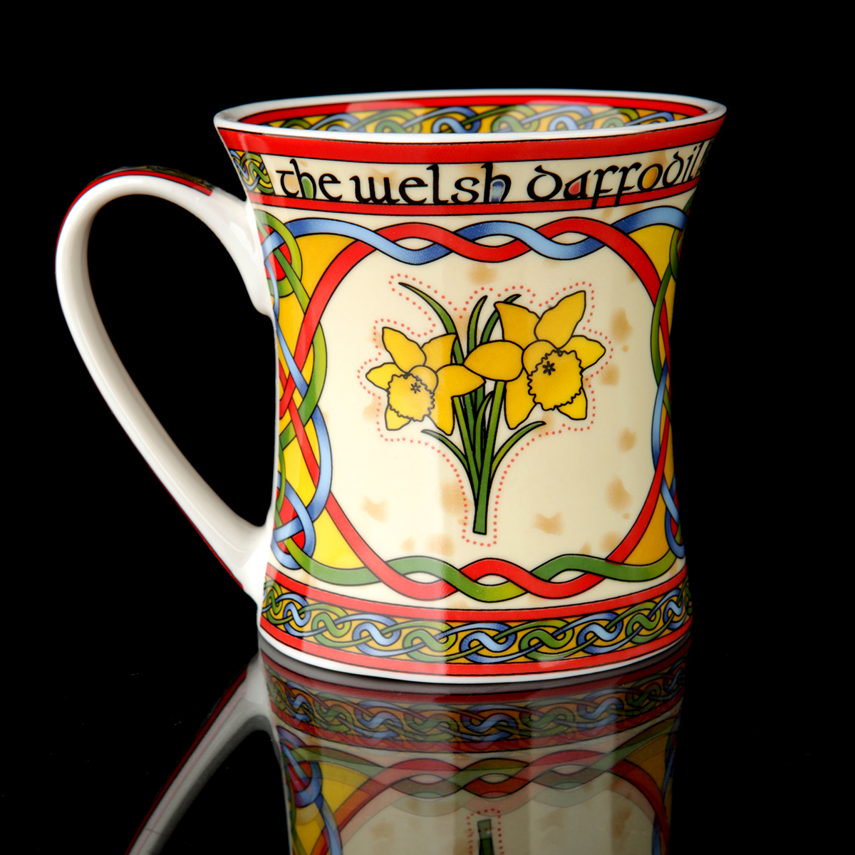 The Welsh Daffodil Mug - Kaffeebecher mit walisischer Narzisse & keltischen Ornamenten