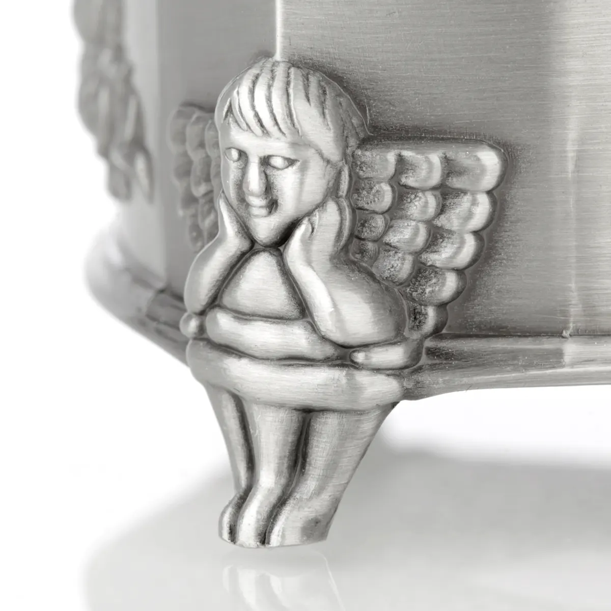 schmuck-schatulle-claddagh-keltisch-silber-metall-irland-006 Irische Claddagh Schmuckschatulle in Herzform - verziert mit Engeln & Rosen