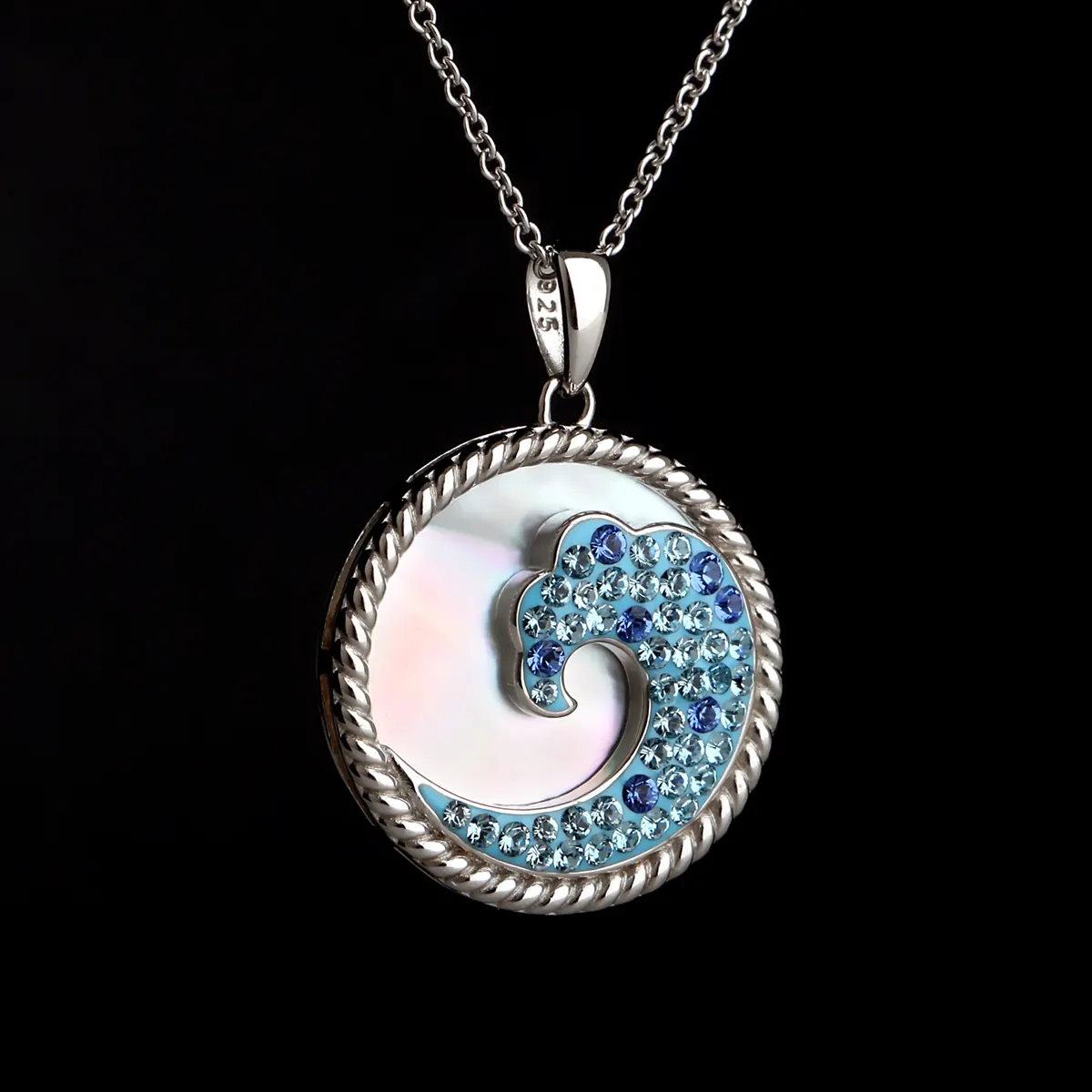 Kette-Anhaenger-ocean-wave-perlmutt-krisatall-silber-003 Blue Wave Ocean - Kette aus Irland mit Perlmutt & Swarovski® Kristallen